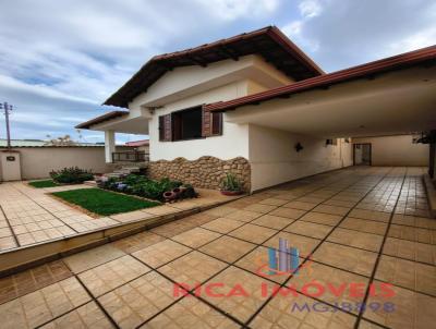 Casa para Venda, em Ibirit�, bairro Central Park, 3 dormit�rios, 1 banheiro, 2 vagas